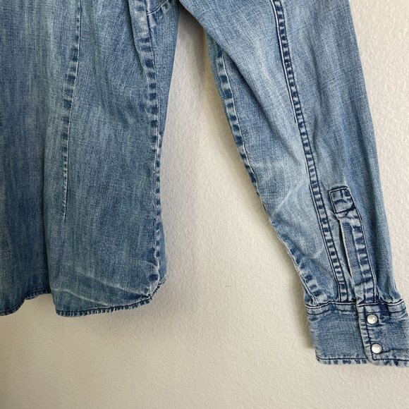 Gap Womens Large Denim Pearl Snap Shirt Long Sleeves Chest Pockets Western Rodeo - Picture 8 of 11